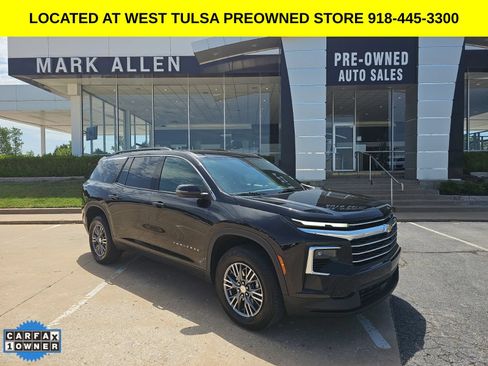 Used 2026 Chevrolet Traverse LT AWD/4WD image 1
