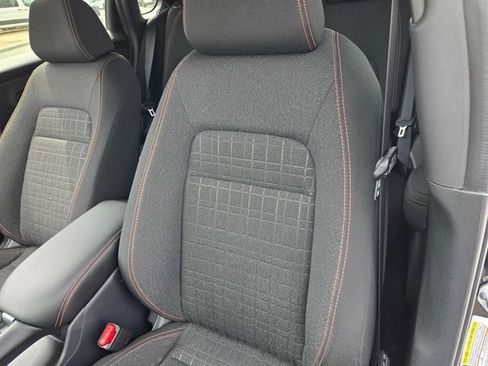 Used 2025 Honda HR-V Sport image 14