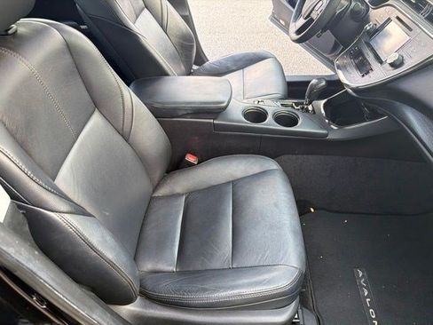 Used 2016 Toyota Avalon Touring FWD image 22