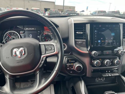 Used 2022 RAM 1500 Big Horn AWD/4WD image 14
