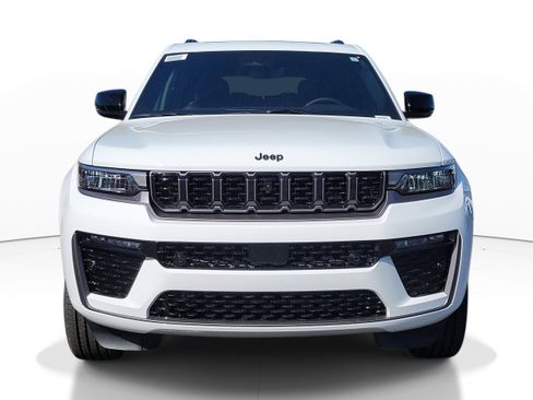 New 2026 Jeep Grand Cherokee L Limited image 2