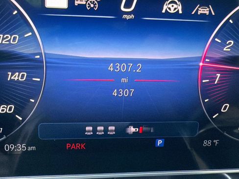 Used 2026 Mercedes-Benz GLC 300 image 19