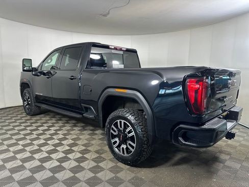 Used 2022 GMC Sierra 2500 AT4 w/ AT4 Premium Plus Package AWD/4WD image 5