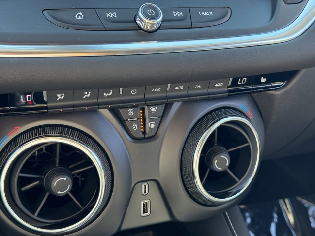 New 2026 Chevrolet Blazer LT w/ LPO, Black Sport Package FWD image 16