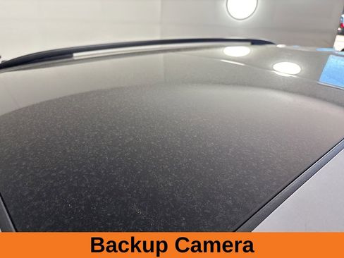 Used 2023 Volkswagen Tiguan SE R-Line FWD image 9