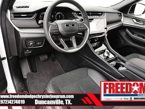 New 2026 Jeep Grand Cherokee Altitude RWD image 10