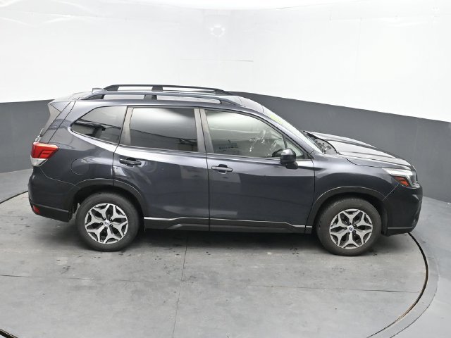Used 2019 Subaru Forester Premium AWD/4WD image 30