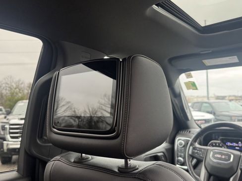 Used 2020 GMC Sierra 1500 AT4 w/ AT4 Premium Package image 14