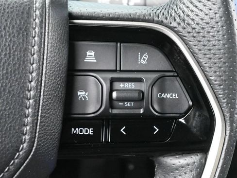 Used 2023 Toyota Tundra Limited w/ Power Package AWD/4WD image 9