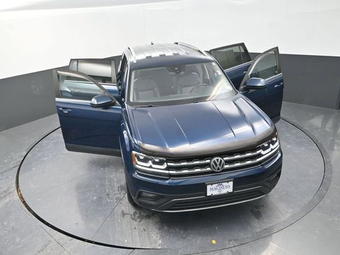 Used 2018 Volkswagen Atlas SE image 32