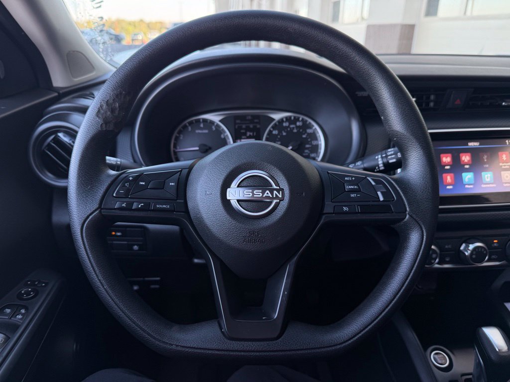 Used 2025 Nissan Kicks Play S FWD image 14