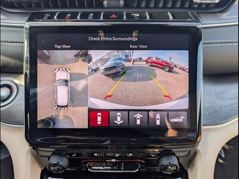 New 2025 Jeep Grand Cherokee L Limited w/ Luxury Tech Group II image 11