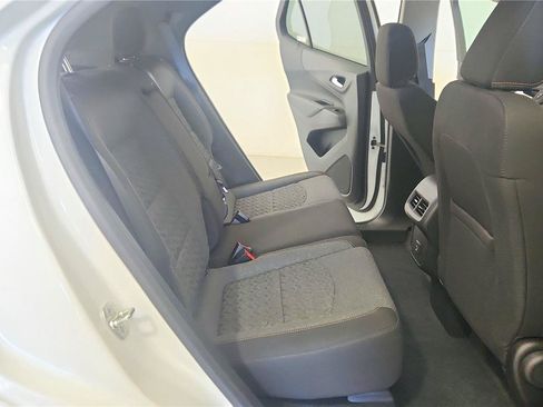 Used 2024 Chevrolet Equinox LT FWD image 35