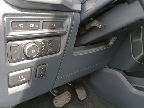 Certified 2022 Ford F150 Lariat AWD/4WD image 18