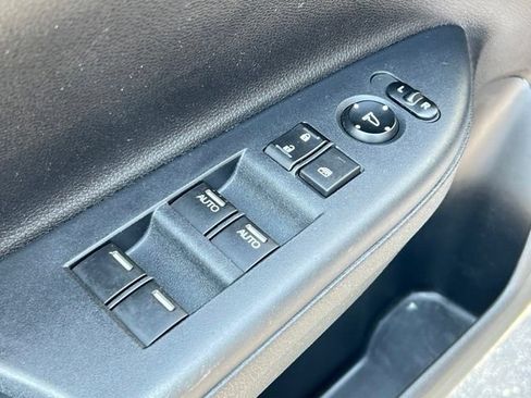 Used 2017 Honda Accord EX image 17