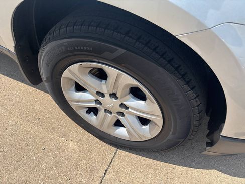 Used 2015 Chevrolet Traverse LS AWD/4WD image 7