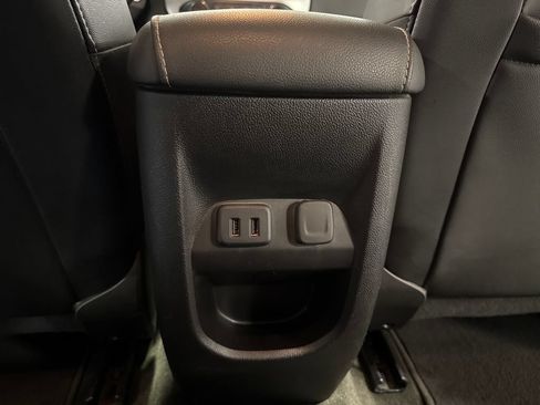 Used 2018 Chevrolet Colorado LT w/ Luxury Package, Chrome AWD/4WD image 41