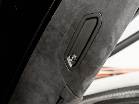 Used 2024 McLaren 750S image 39