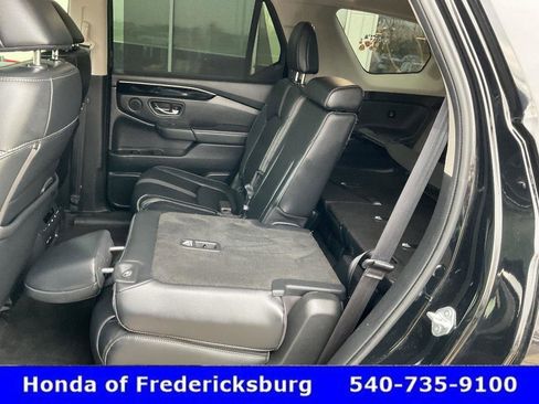 Used 2023 Honda Pilot Touring image 31
