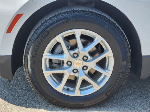 Certified 2024 Chevrolet Equinox LT FWD image 10