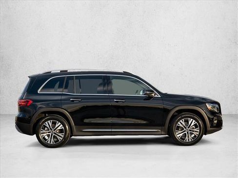 Certified 2026 Mercedes-Benz GLB 250 4MATIC image 5