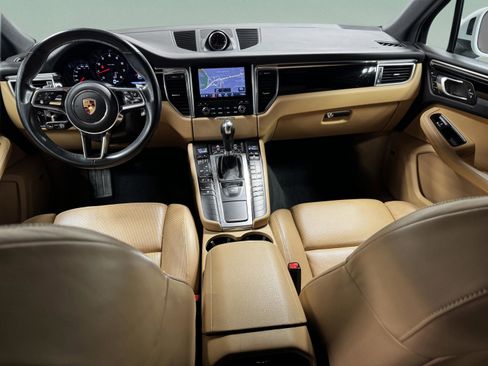 Used 2018 Porsche Macan Sport Edition image 13
