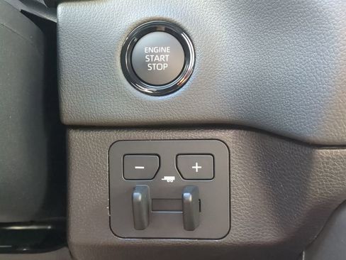 Used 2026 Toyota Tundra Limited image 36