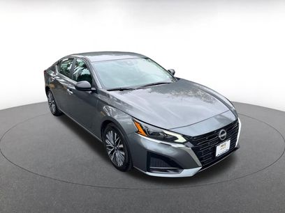 Used 2025 Nissan Altima 2.5 SV