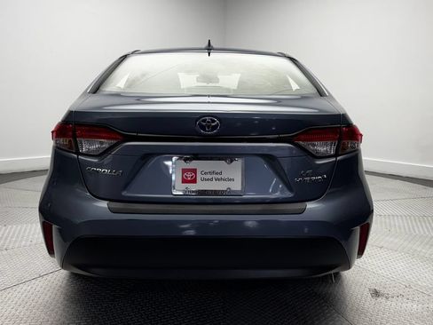 Used 2024 Toyota Corolla LE AWD/4WD image 38