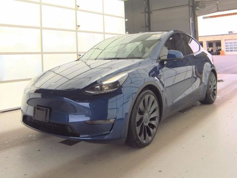 Used 2023 Tesla Model Y Performance image 1