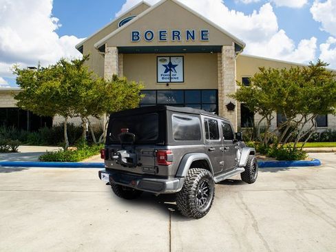 Used 2018 Jeep Wrangler Unlimited Sport S image 5