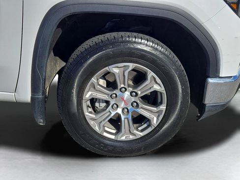 Used 2024 GMC Sierra 1500 SLT image 6