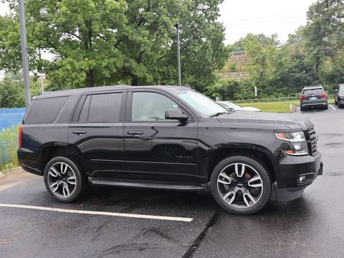 Used 2018 Chevrolet Tahoe Premier AWD/4WD image 4