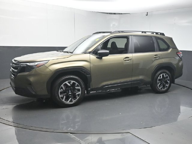 Used 2025 Subaru Forester Premium w/ Convenience Package #2 AWD/4WD image 4