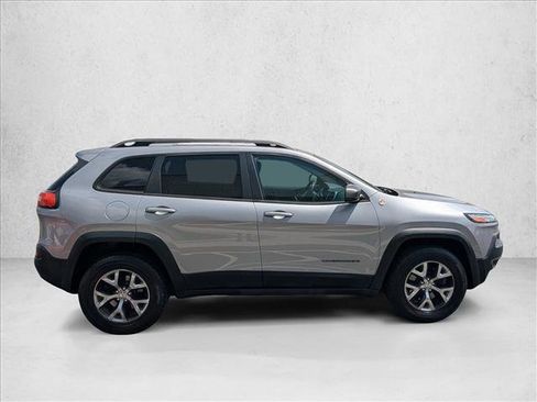 Used 2014 Jeep Cherokee Trailhawk w/ Leather Interior Group image 4