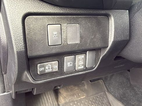 Certified 2022 Toyota Tacoma TRD Off-Road image 11