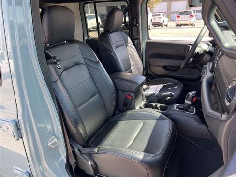 Certified 2023 Jeep Wrangler Unlimited Sahara w/ Dual Top Group image 19