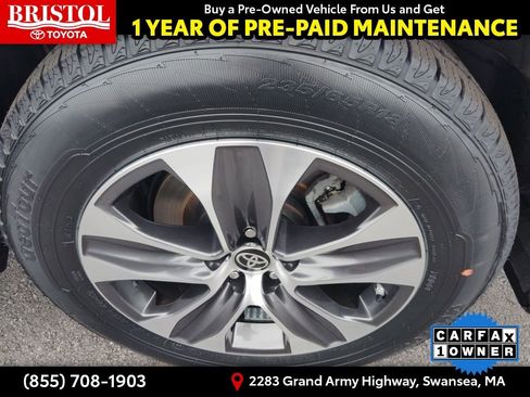 Used 2023 Toyota Highlander XLE image 14