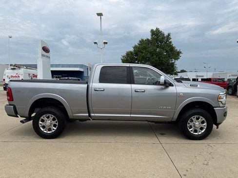 Used 2022 RAM 2500 Laramie AWD/4WD image 2
