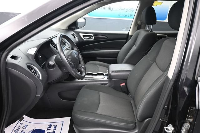 Used 2020 Nissan Pathfinder SV FWD image 11