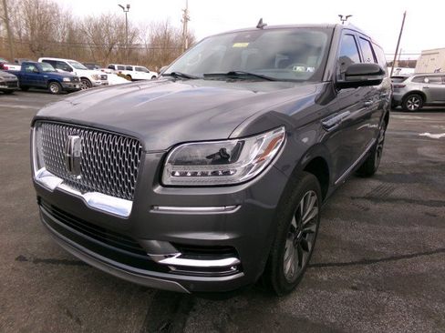Used 2021 Lincoln Navigator Reserve w/ Luxury Package image 4