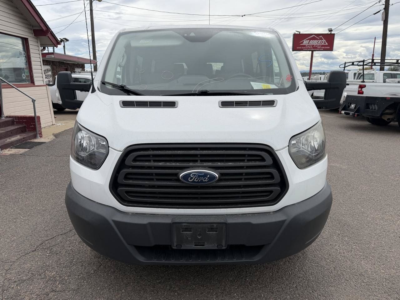 Used 2018 Ford Transit 150 XL RWD image 3