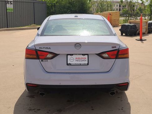Certified 2024 Nissan Altima 2.5 SR FWD image 3