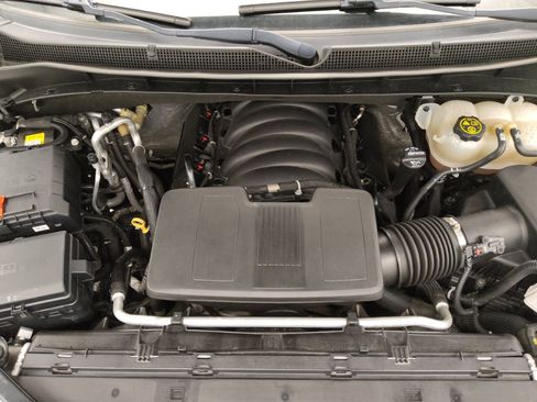 Used 2021 Chevrolet Suburban LT AWD/4WD image 30