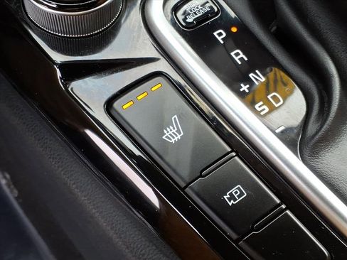 Used 2024 Kia Seltos EX image 16