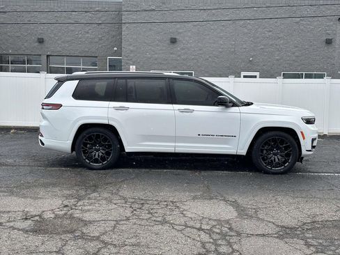 Certified 2023 Jeep Grand Cherokee L Summit w/ High Altitude Package AWD/4WD image 2