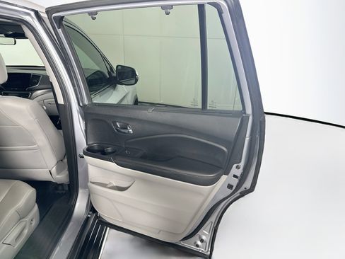 Used 2021 Honda Pilot EX-L image 32