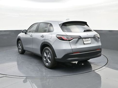New 2026 Honda HR-V LX image 8