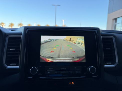 Used 2022 Nissan Frontier SV image 29