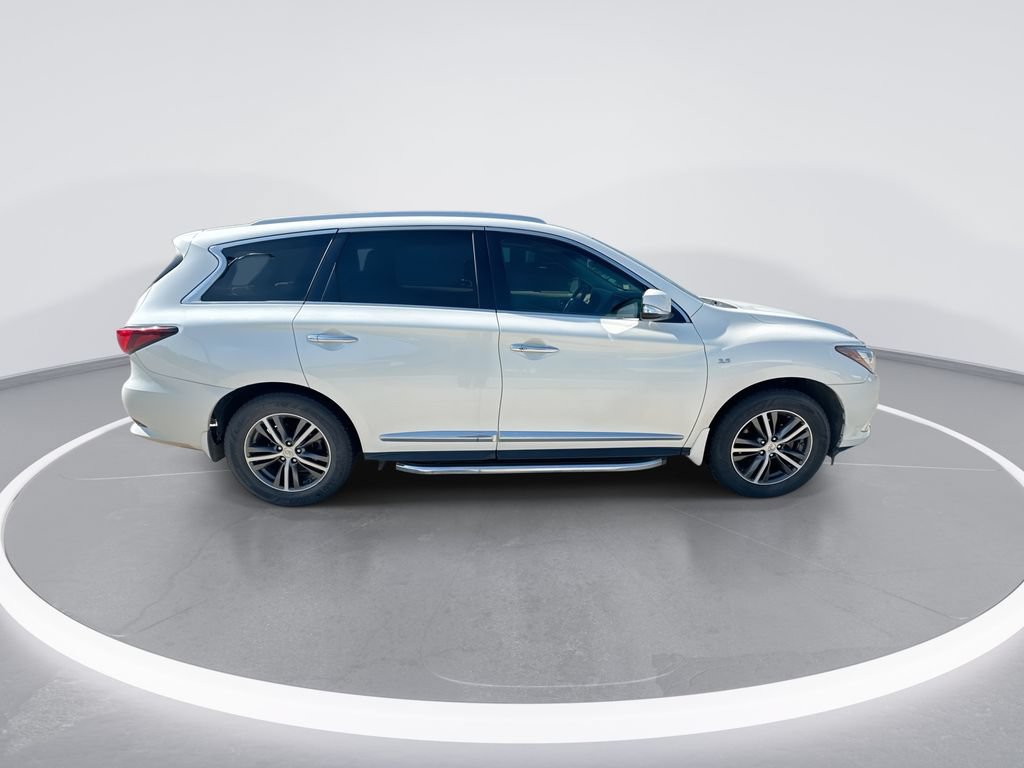 Used 2018 INFINITI QX60 FWD w/ Premium Package image 9